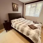Spacious 1 Bed Flat Near Heathrow