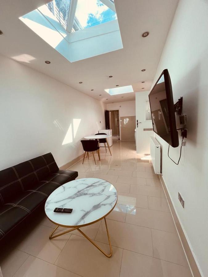 Apartment Spacious 1 Bed Flat Near Heathrow Hillingdon